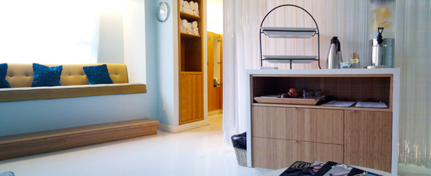 photo of the waiting area and locker changing room in the ladies locker room at bliss spa hollywood