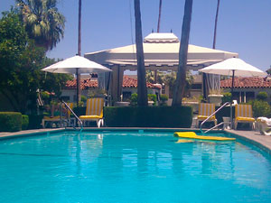 viceroy hotel palm springs pool